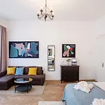 5Br 2Bath Family Apt 5Mins To Wenceslas Square