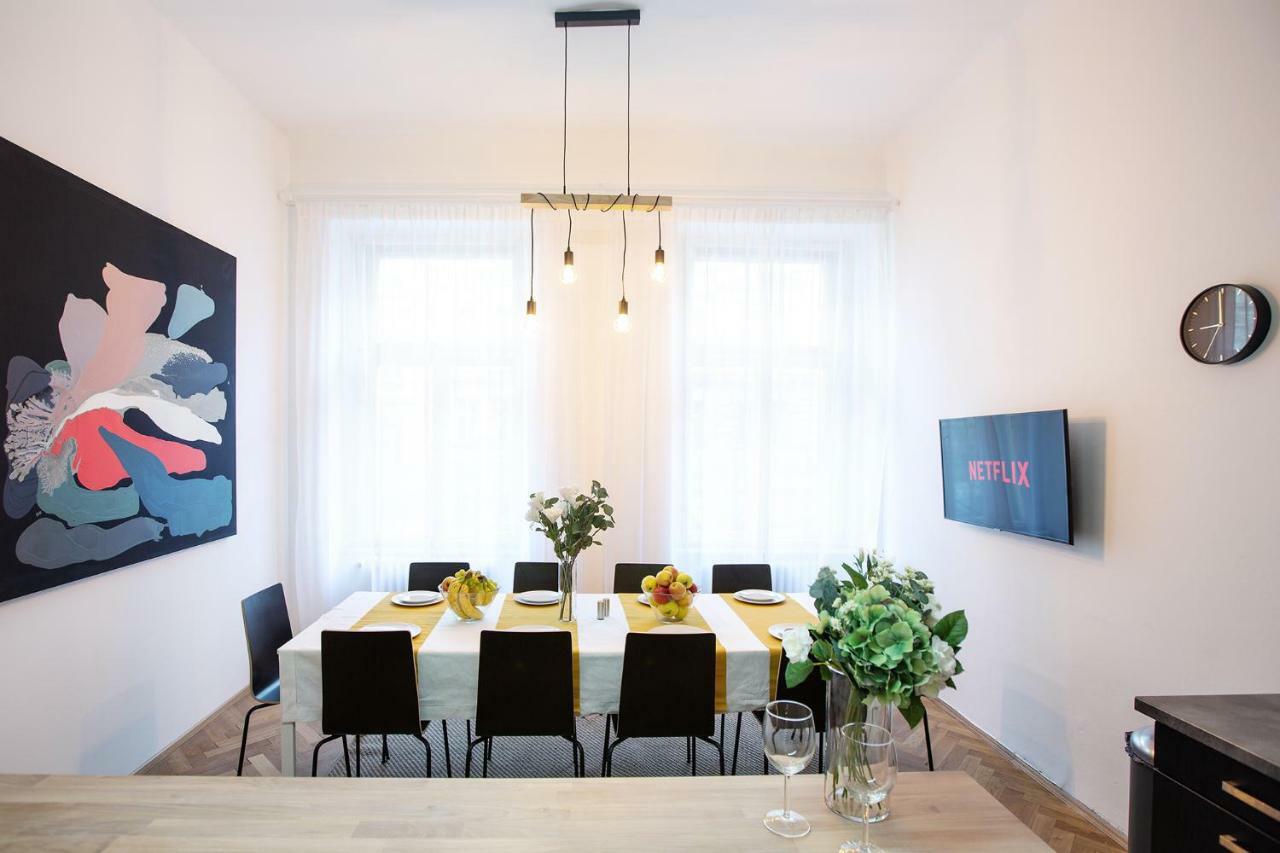 5br 2bath Family 5mins To Wenceslas Square * Praha