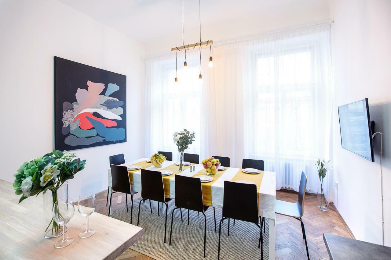 5br 2bath Family 5mins To Wenceslas Square * Praha