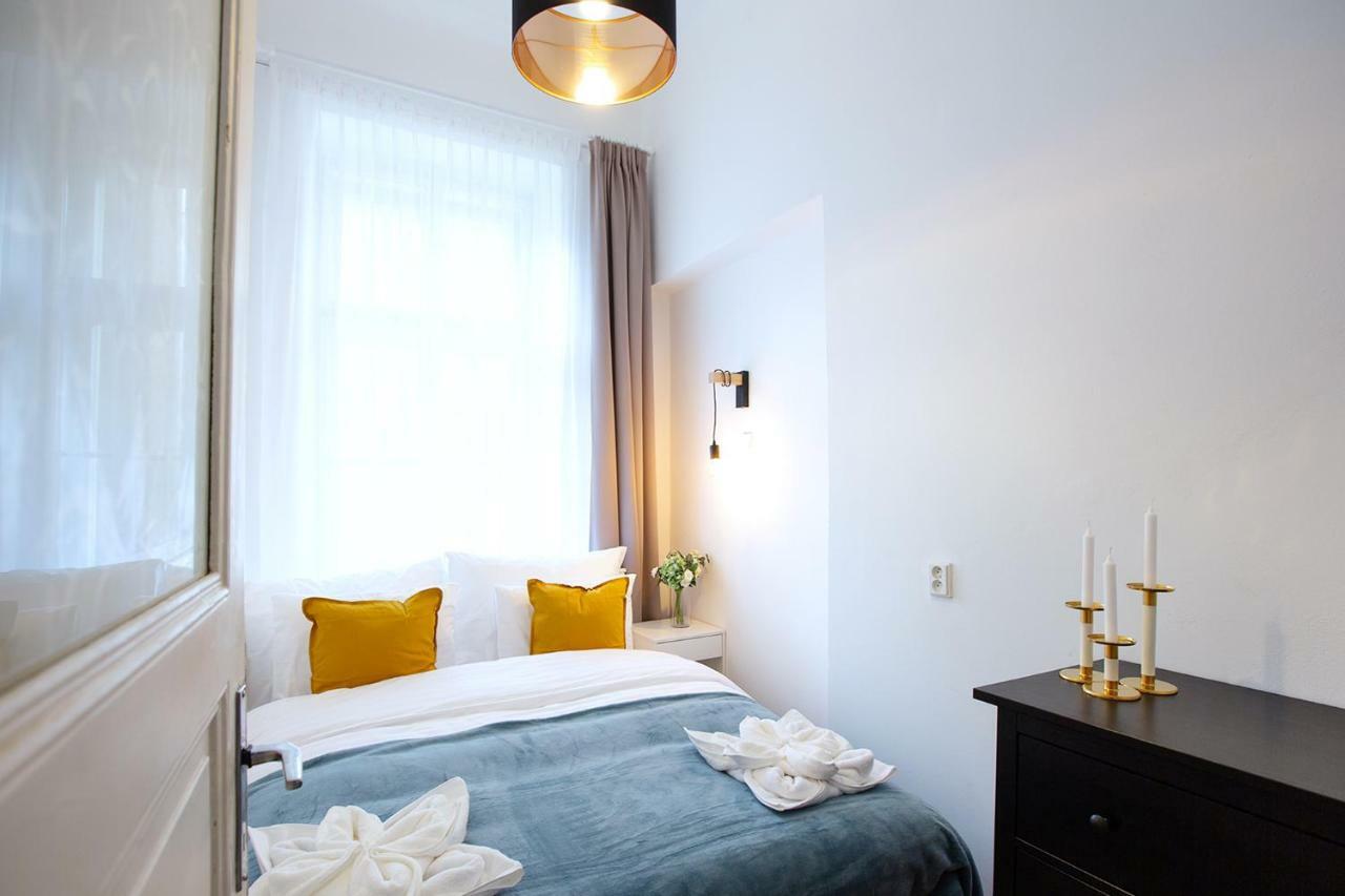 5br 2bath Family 5mins To Wenceslas Square Apartmán