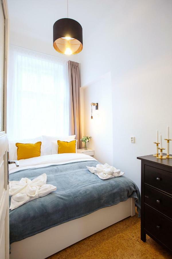 Apartment 5br 2bath Family 5mins To Wenceslas Square *